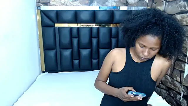 lizeth keilyn online show from December 31, 2024, 1:30 pm
