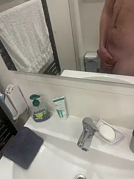 ginger fun online show from March 4, 2025, 10:05 pm