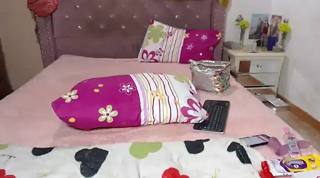 Snapshot of isabelle_adj chatting on January 20, 2025, 5:15 am isabelle adj online show from January 20, 2025, 5:15 am