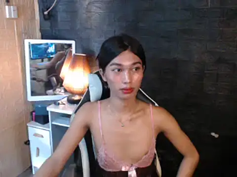 ToKeNa online show from March 13, 2025, 4:38 am