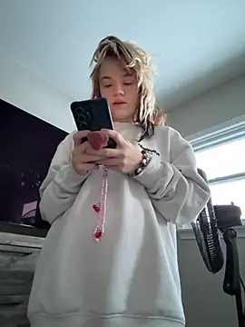 Snapshot of Cutiepiespanks chatting on February 8, 2026, 10:24 pm Cutiepiespanks online show from February 8, 2026, 10:24 pm