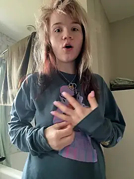 Snapshot of Cutiepiespanks chatting on March 4, 2026, 7:20 pm Cutiepiespanks online show from March 4, 2026, 7:20 pm