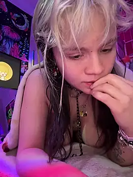 Snapshot of Cutiepiespanks chatting on March 24, 2026, 4:50 am Cutiepiespanks online show from March 24, 2026, 4:50 am