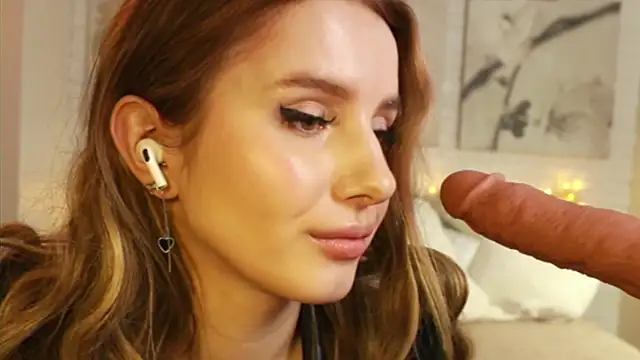 Betty June online show from February 24, 2025, 12:20 am