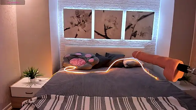 Betty June online show from September 17, 2025, 8:43 pm