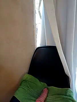 lapibitadelglitter online show from February 11, 2025, 2:24 pm