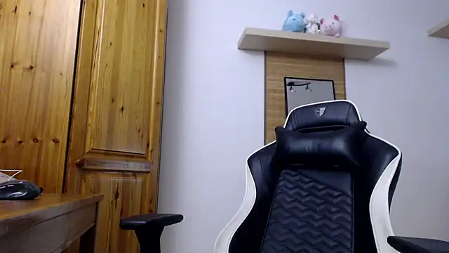 Lisakisss online show from October 6, 2025, 6:44 am