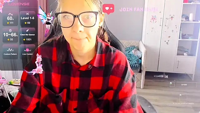 MollyLollipop online show from September 30, 2025, 4:28 am