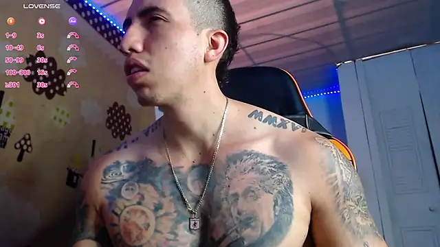 Snapshot of Adam_Hudsond chatting on December 5, 2025, 1:52 pm Adam Hudsond online show from December 5, 2025, 1:52 pm