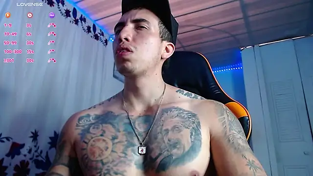 Snapshot of Adam_Hudsond chatting on December 20, 2025, 3:30 pm Adam Hudsond online show from December 20, 2025, 3:30 pm