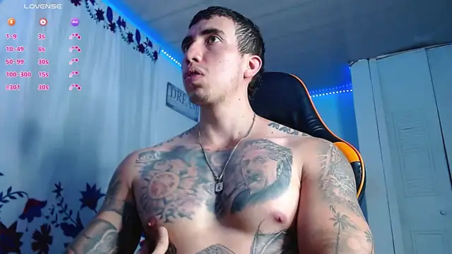 Snapshot of Adam_Hudsond chatting on December 21, 2025, 12:34 pm Adam Hudsond online show from December 21, 2025, 12:34 pm