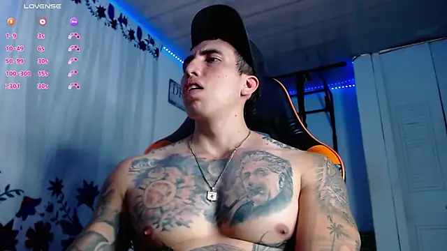 Snapshot of Adam_Hudsond chatting on December 22, 2025, 10:18 pm Adam Hudsond online show from December 22, 2025, 10:18 pm