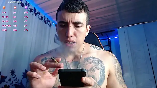 Snapshot of Adam_Hudsond chatting on January 13, 2026, 1:38 pm Adam Hudsond online show from January 13, 2026, 1:38 pm