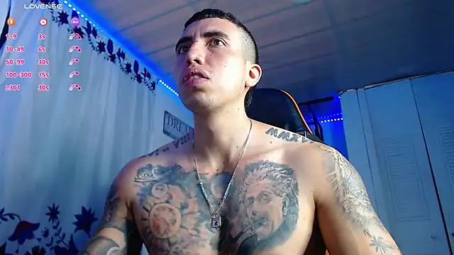 Snapshot of Adam_Hudsond chatting on January 18, 2026, 12:09 pm Adam Hudsond online show from January 18, 2026, 12:09 pm