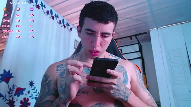 Snapshot of Adam_Hudsond chatting on March 9, 2026, 1:04 pm Adam Hudsond online show from March 9, 2026, 1:04 pm