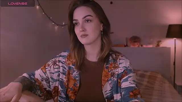 LilyFarey online show from October 10, 2025, 5:01 pm