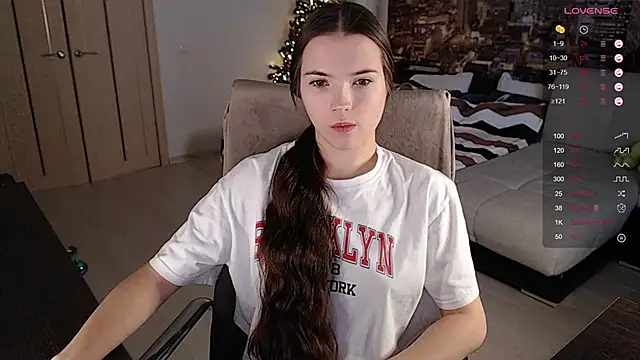 Eva Davie online show from January 13, 2025, 10:03 am