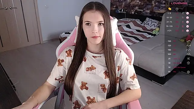 Eva Davie online show from February 13, 2025, 10:55 am