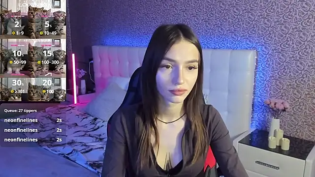 SophieCatty online show from February 5, 2025, 9:36 am