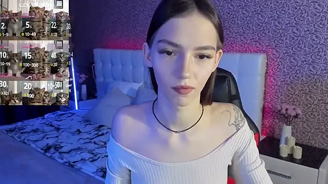 SophieCatty online show from February 6, 2025, 7:02 am