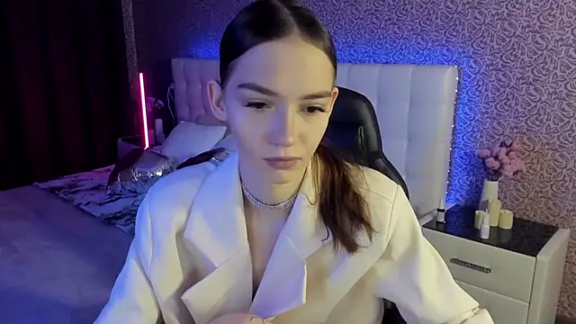 SophieCatty online show from February 25, 2025, 6:36 am