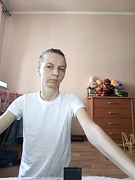 Snapshot of Bell_a_mi_ chatting on June 14, 2026, 11:34 am Bell a mi online show from June 14, 2026, 11:34 am