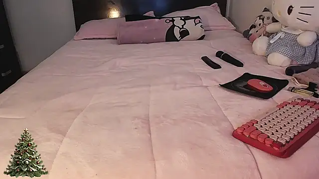 MARIANADIRTY online show from January 5, 2025, 5:20 pm