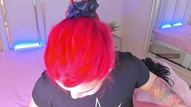 Snapshot of Saekohofman chatting on September 24, 2025, 4:05 am Saekohofman online show from September 24, 2025, 4:05 am