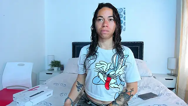 ZulyMichels online show from December 23, 2024, 12:30 pm