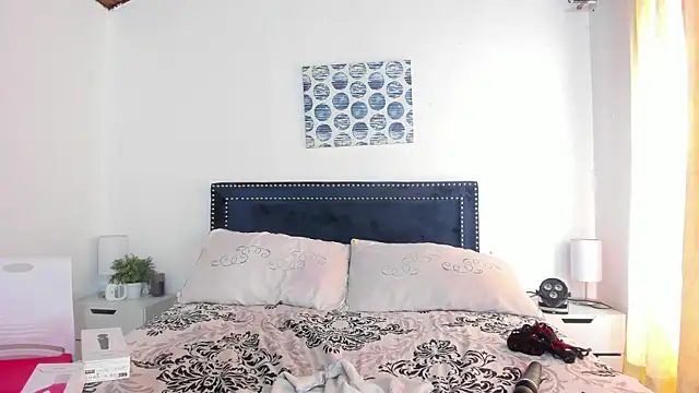 ZulyMichels online show from January 15, 2025, 3:50 pm