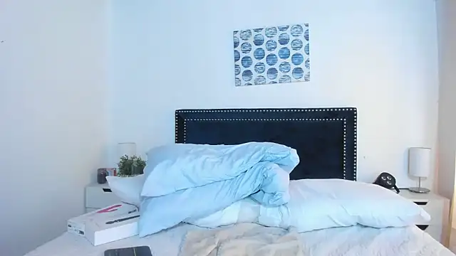 ZulyMichels online show from February 14, 2025, 3:58 pm