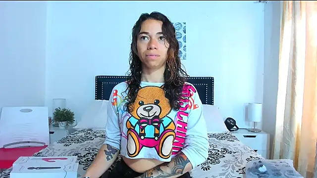 ZulyMichels online show from March 3, 2025, 12:37 pm