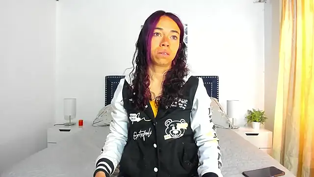 ZulyMichels online show from September 24, 2025, 12:30 pm