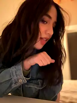 Snapshot of marcimaa chatting on October 31, 2025, 12:00 am marcimaa online show from October 31, 2025, 12:00 am