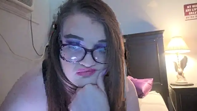 Snapshot of kittykatlovesyou chatting on February 16, 2026, 5:42 pm kittykatlovesyou online show from February 16, 2026, 5:42 pm