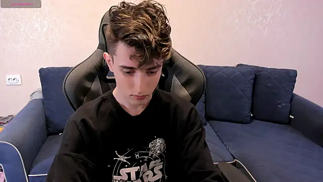 James Mills online show from September 24, 2025, 8:34 pm