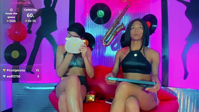 nickyminach  online show from February 21, 2025, 7:43 pm