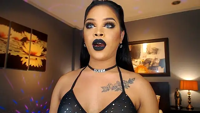 MarryQueen22 online show from April 20, 2026, 1:52 am