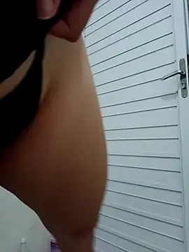 VIC22SECRET online show from February 14, 2025, 4:15 am