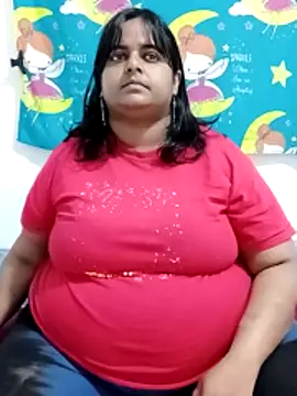 Snapshot of SusanaEshwar chatting on February 18, 2026, 11:44 pm SusanaEshwar online show from February 18, 2026, 11:44 pm