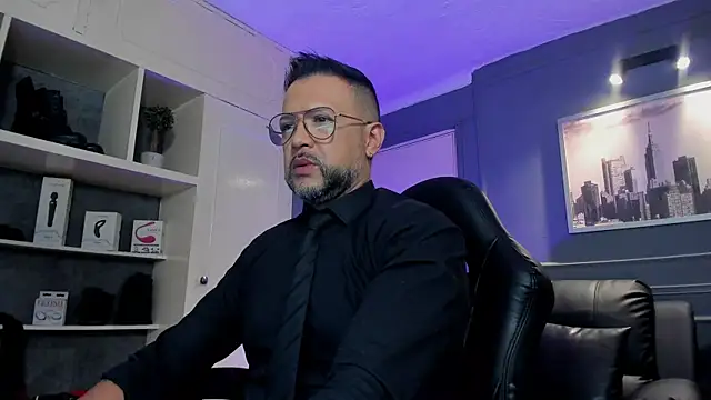 MrFrank tattoo online show from September 26, 2025, 11:36 am