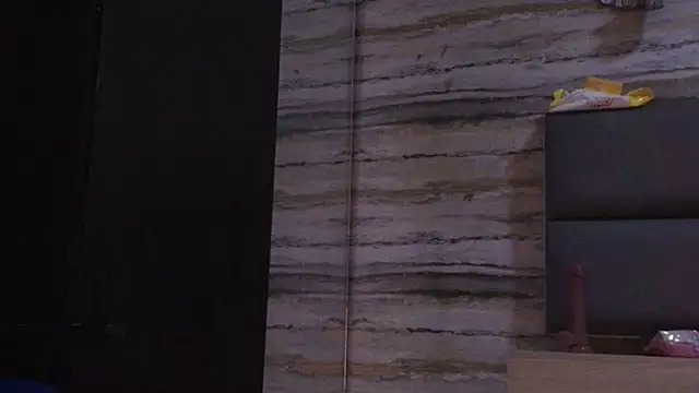 Snapshot of oliver__brown chatting on December 22, 2025, 12:07 am oliver brown online show from December 22, 2025, 12:07 am