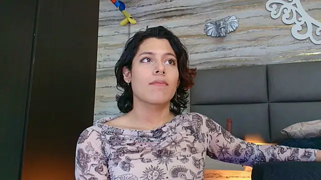 Snapshot of oliver__brown chatting on January 13, 2026, 12:38 am oliver brown online show from January 13, 2026, 12:38 am