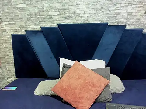 LizzRouse online show from September 27, 2025, 10:48 pm