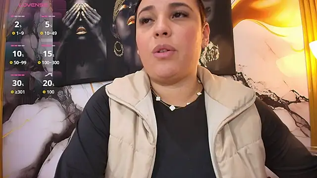 LizzRouse online show from April 16, 2026, 9:26 pm