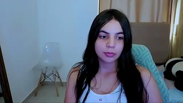 Snapshot of _elenna chatting on July 13, 2026, 5:27 pm elenna online show from July 13, 2026, 5:27 pm
