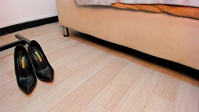 Snapshot of _rebecca1 chatting on November 13, 2025, 3:55 pm rebecca1 online show from November 13, 2025, 3:55 pm