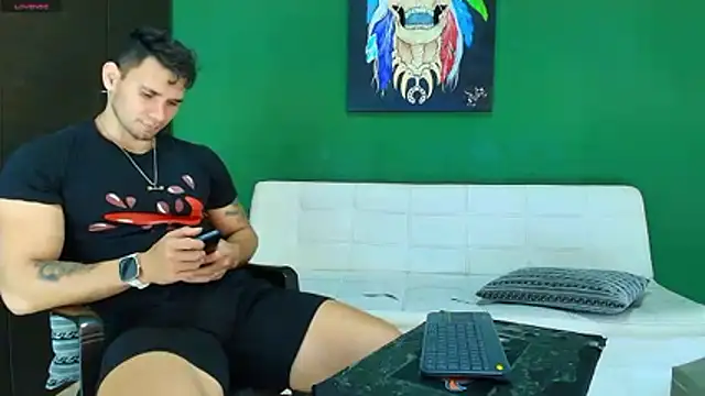 GendersonFit online show from November 1, 2025, 11:51 pm