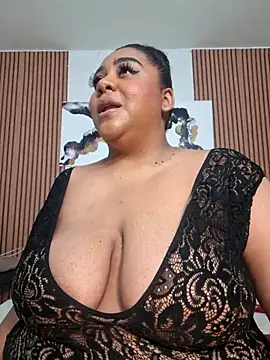 Snapshot of BiancaFollerach chatting on June 27, 2026, 11:37 am BiancaFollerach online show from June 27, 2026, 11:37 am