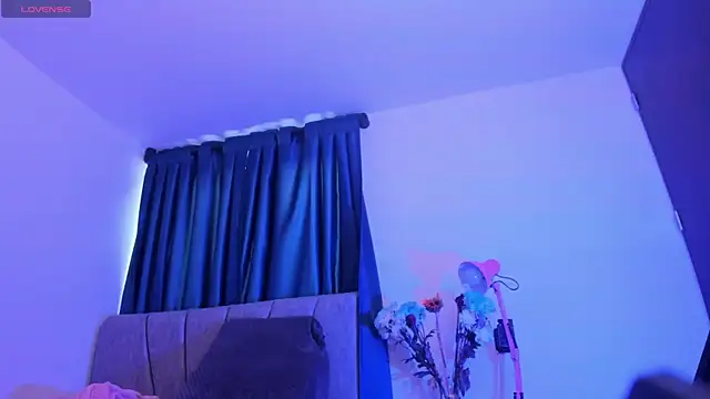 Snapshot of perla7777 chatting on October 3, 2025, 7:33 pm perla7777 online show from October 3, 2025, 7:33 pm